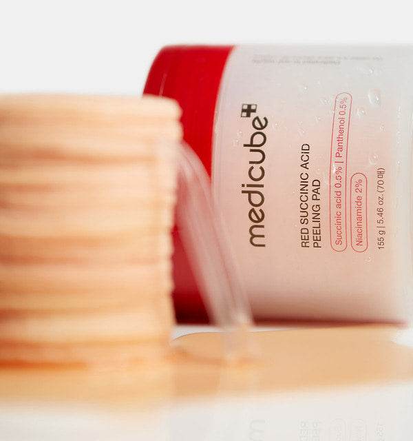 medicube レッドコハク酸ピーリングパッド 155g/70枚 - eonni