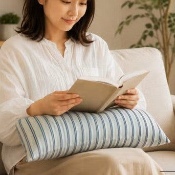 ソファ・ベッド・読書チェアに。長方形ストライプクッション 50×25cm｜STRIQA