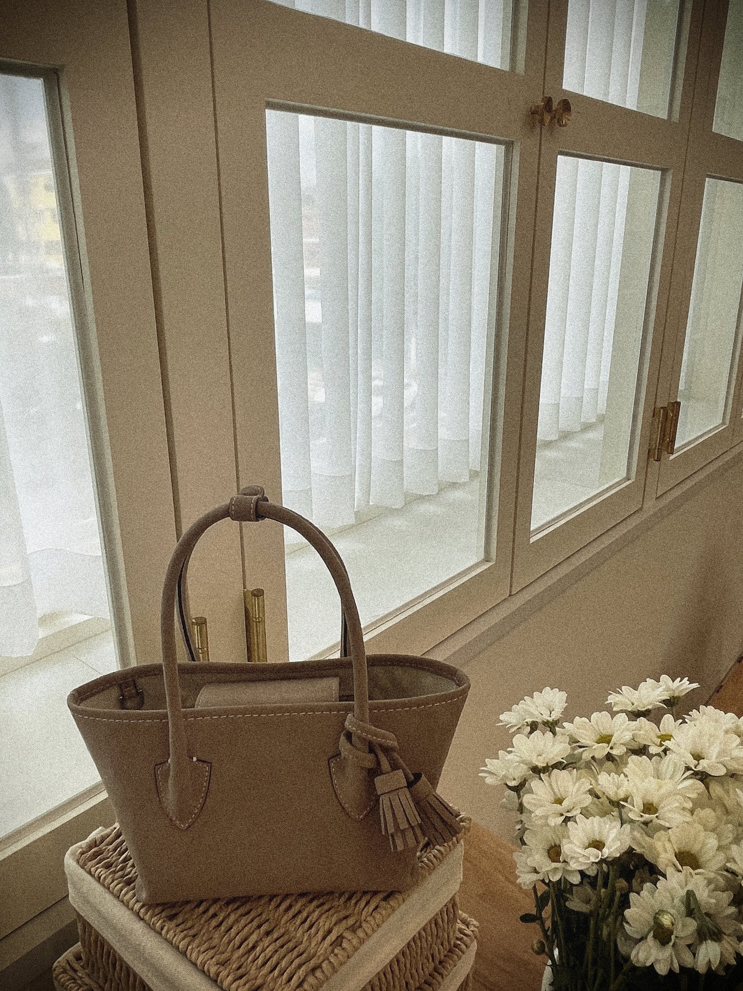 タッセルバック