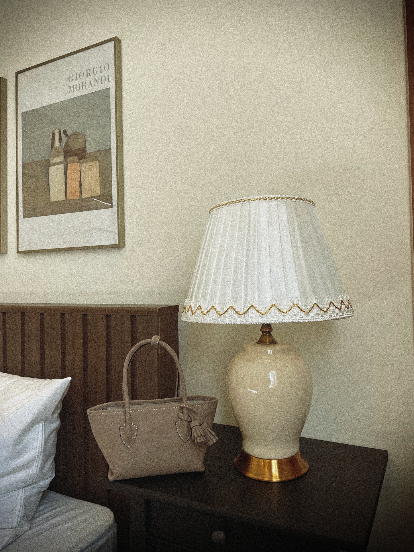 タッセルバック