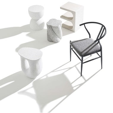 テラゾー柄のサイドテーブル 高さ46cm｜STONE