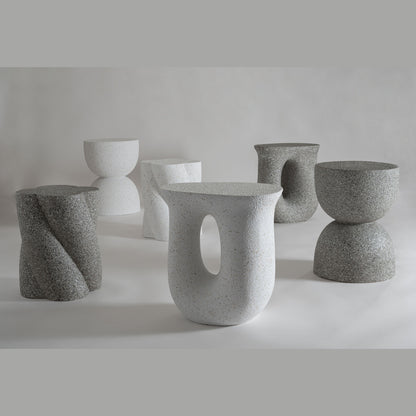 テラゾー柄のサイドテーブル 高さ45cm｜STONE