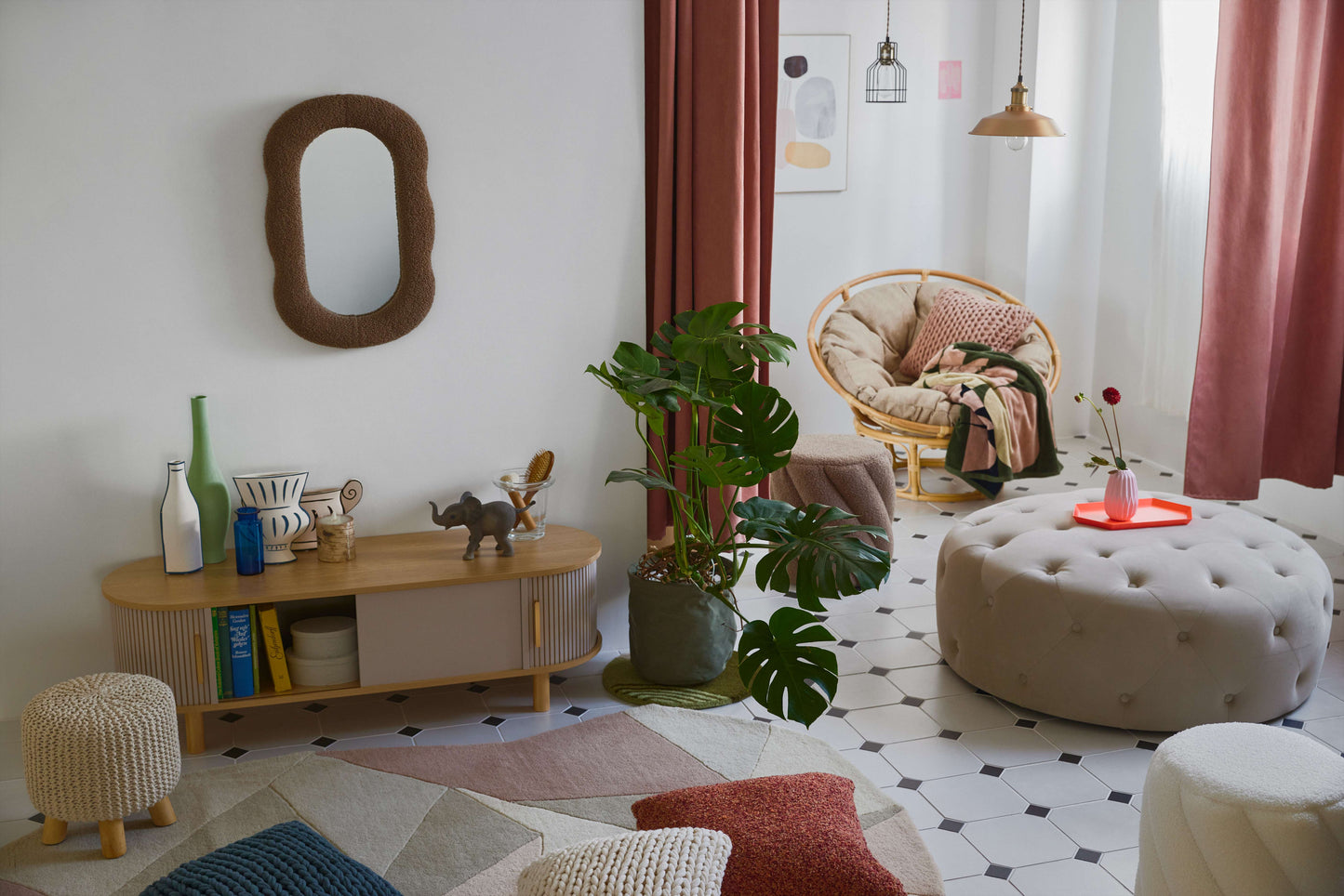 平面的なデザインが目を引くフラワーベース ｜LINER（デザインA)