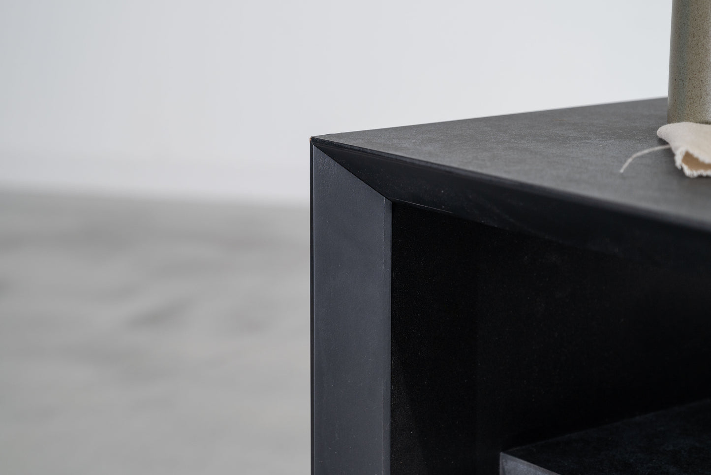 木目が美しいローテーブル ALCHEMILLA｜form