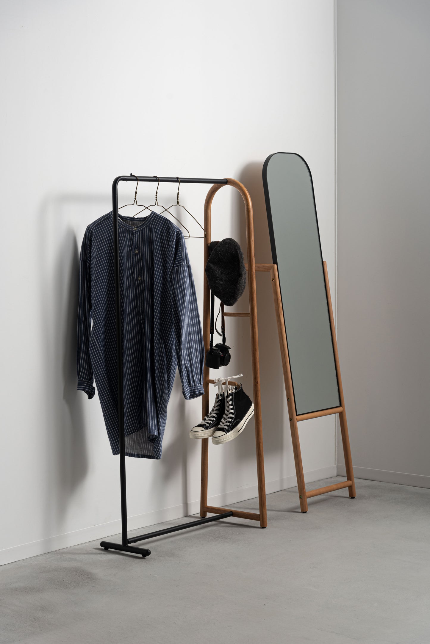 天然木×スチールが美しい、魅せるハンガーラック　SAMARTHA｜form
