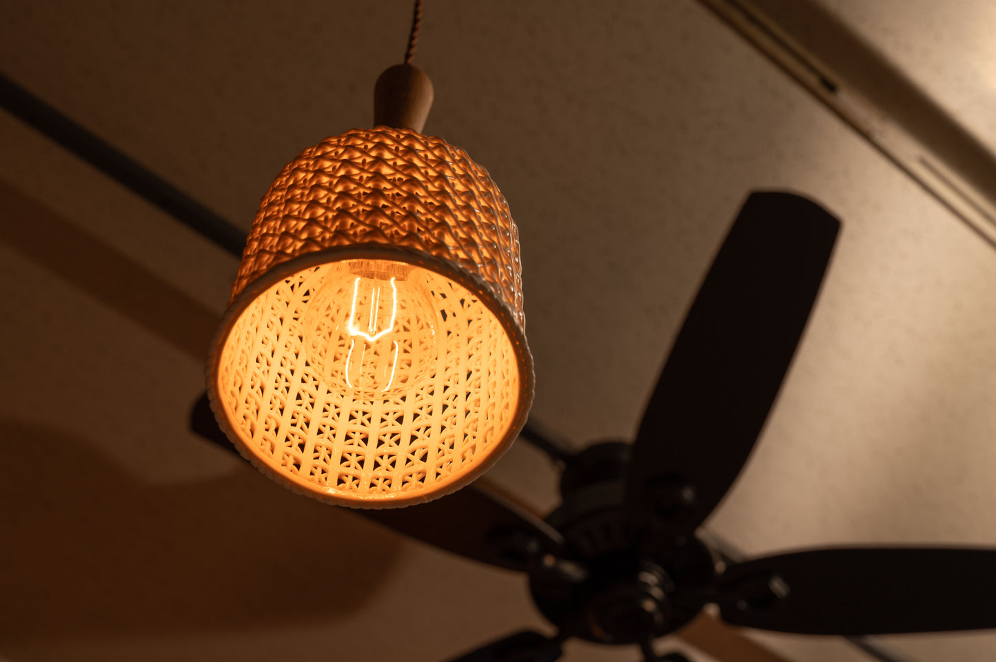 ナチュラルなデザインのペンダントライト LED電球対応 ｜FIAL