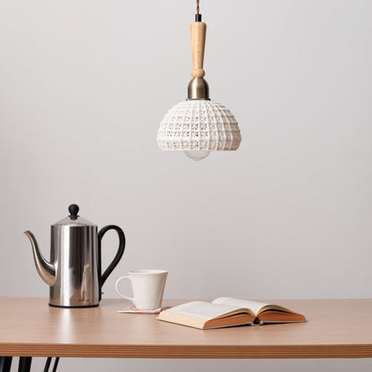木と陶器、ぬくもりの灯 ペンダントライト LED電球対応 ｜DALO