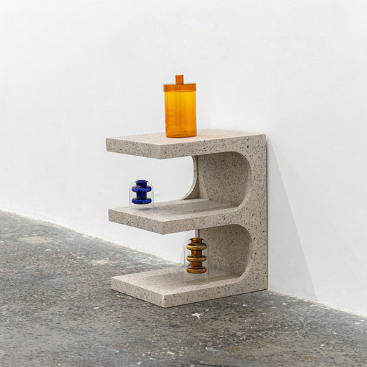 上品なテラゾー柄のサイドテーブル サイドテーブル おしゃれ 北欧 収納 小さめ スリム 玄関 収納付き ベッド｜TESSERA