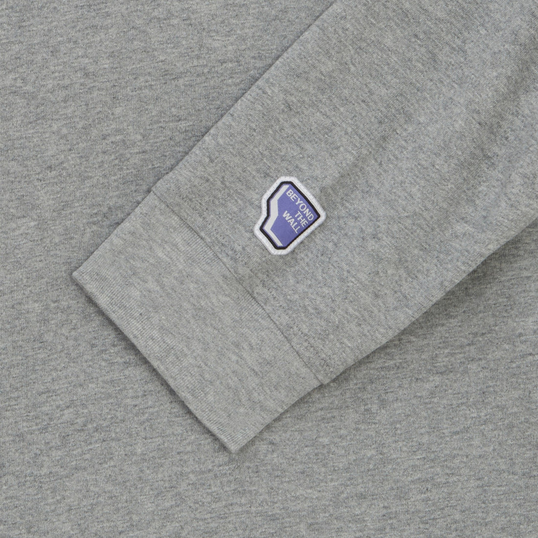 クライミングコレクション　カラビナグラフィッククルーネック長袖Tシャツ