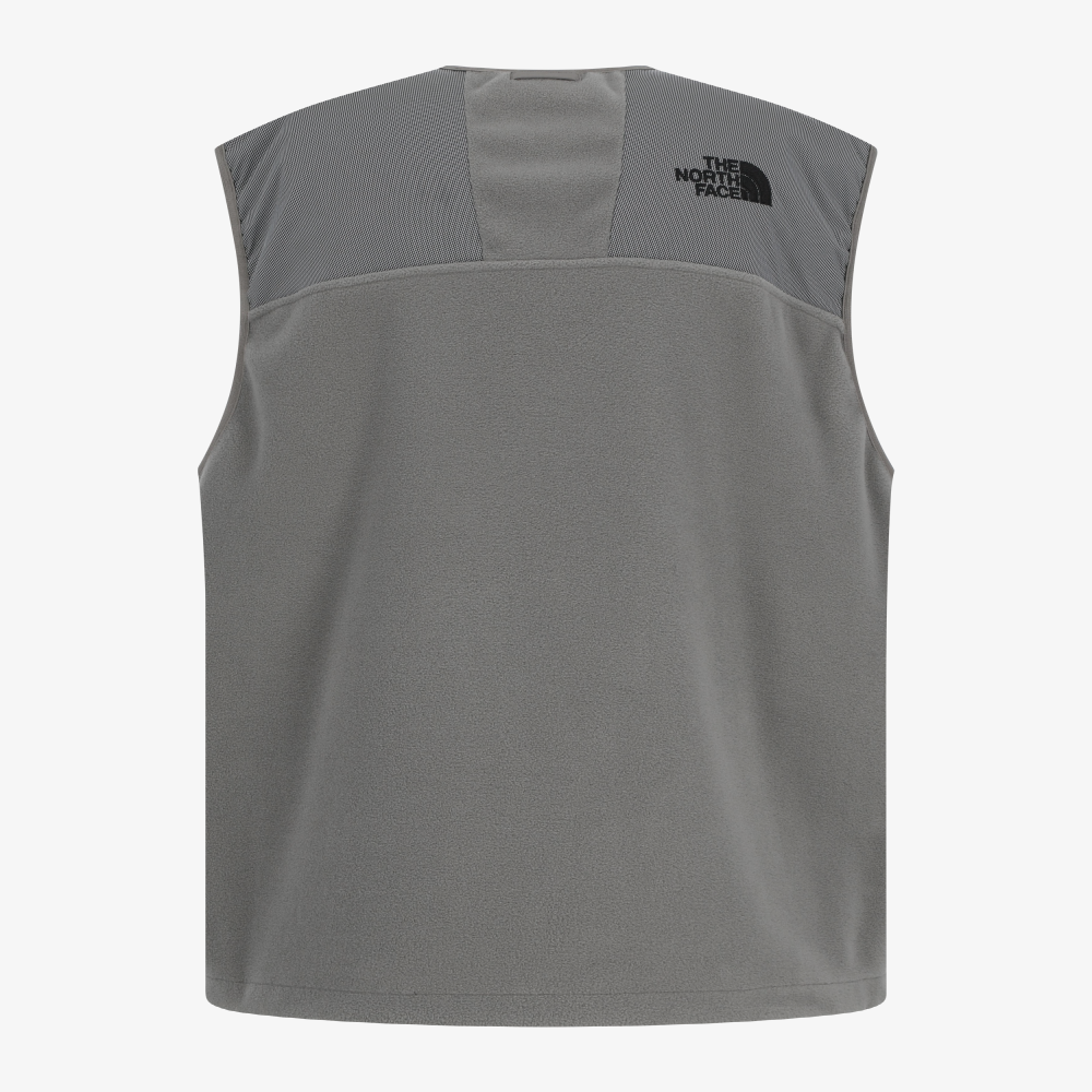 テック感漂う｜LINE-X フリースベスト