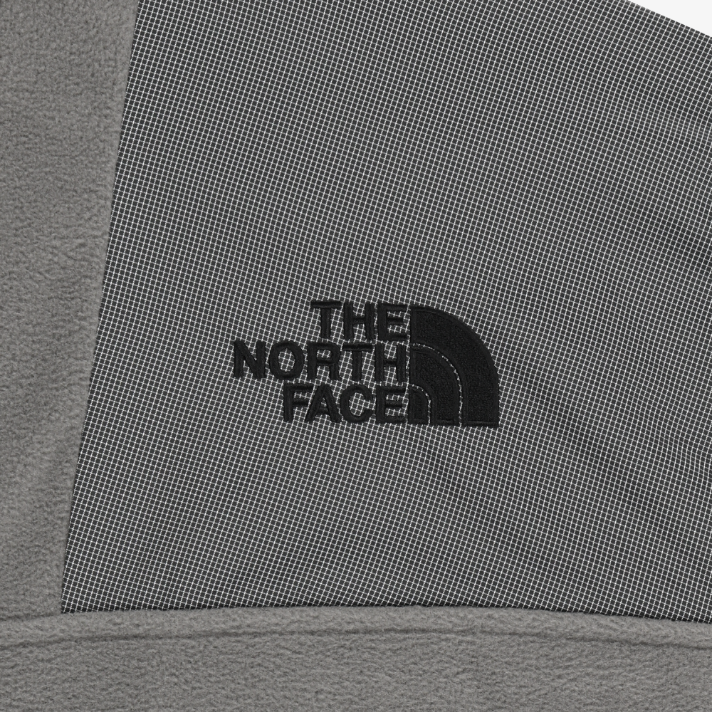 テック感漂う｜LINE-X フリースベスト