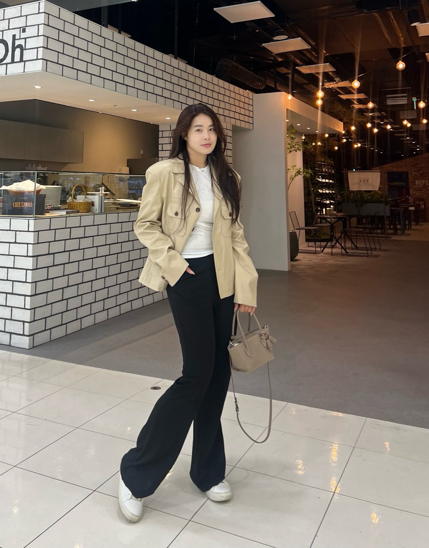 タッセルバック